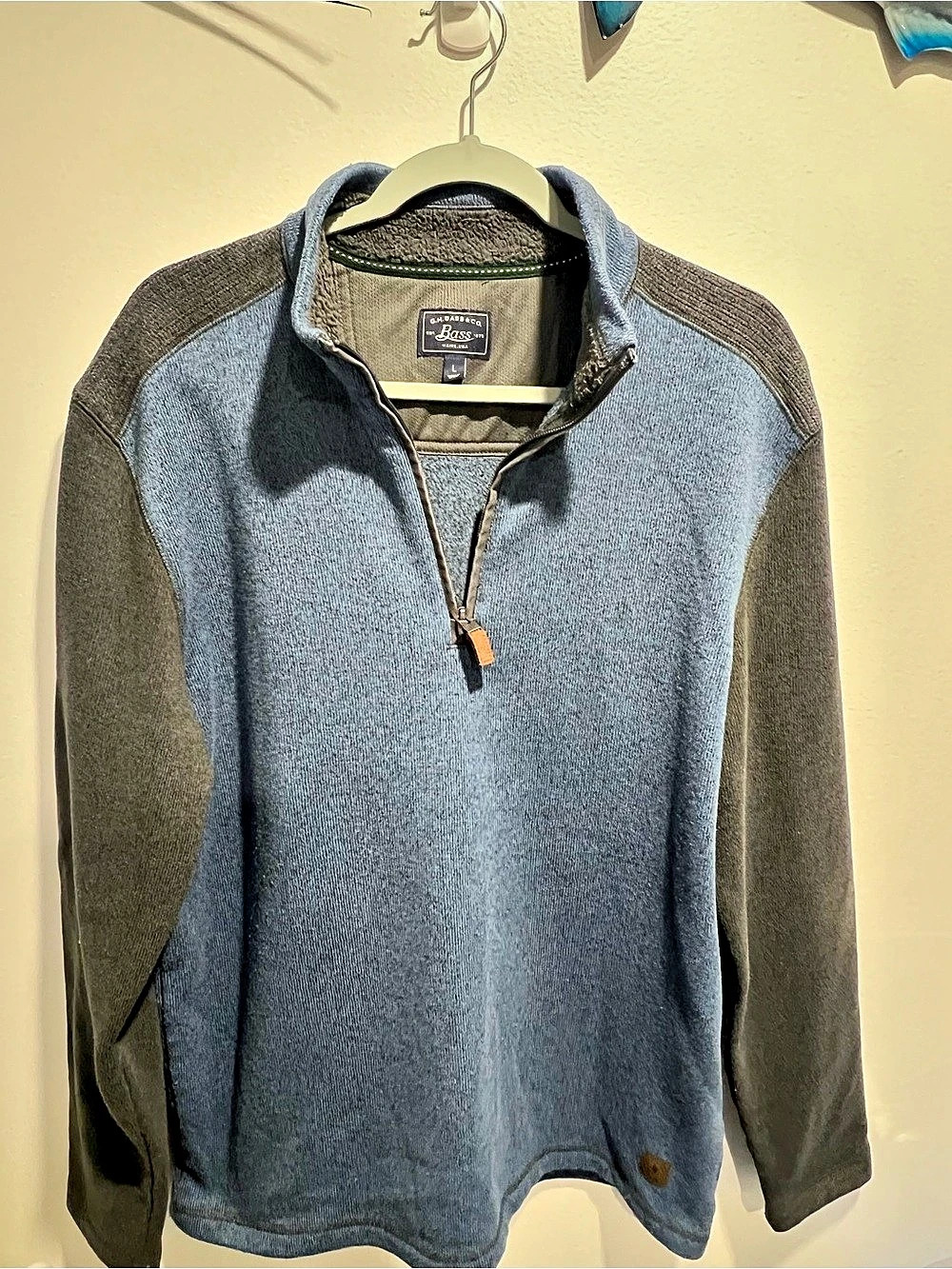 G.H. Bass & Co. Men's Blue & Gray Quarter-Zip Size Large